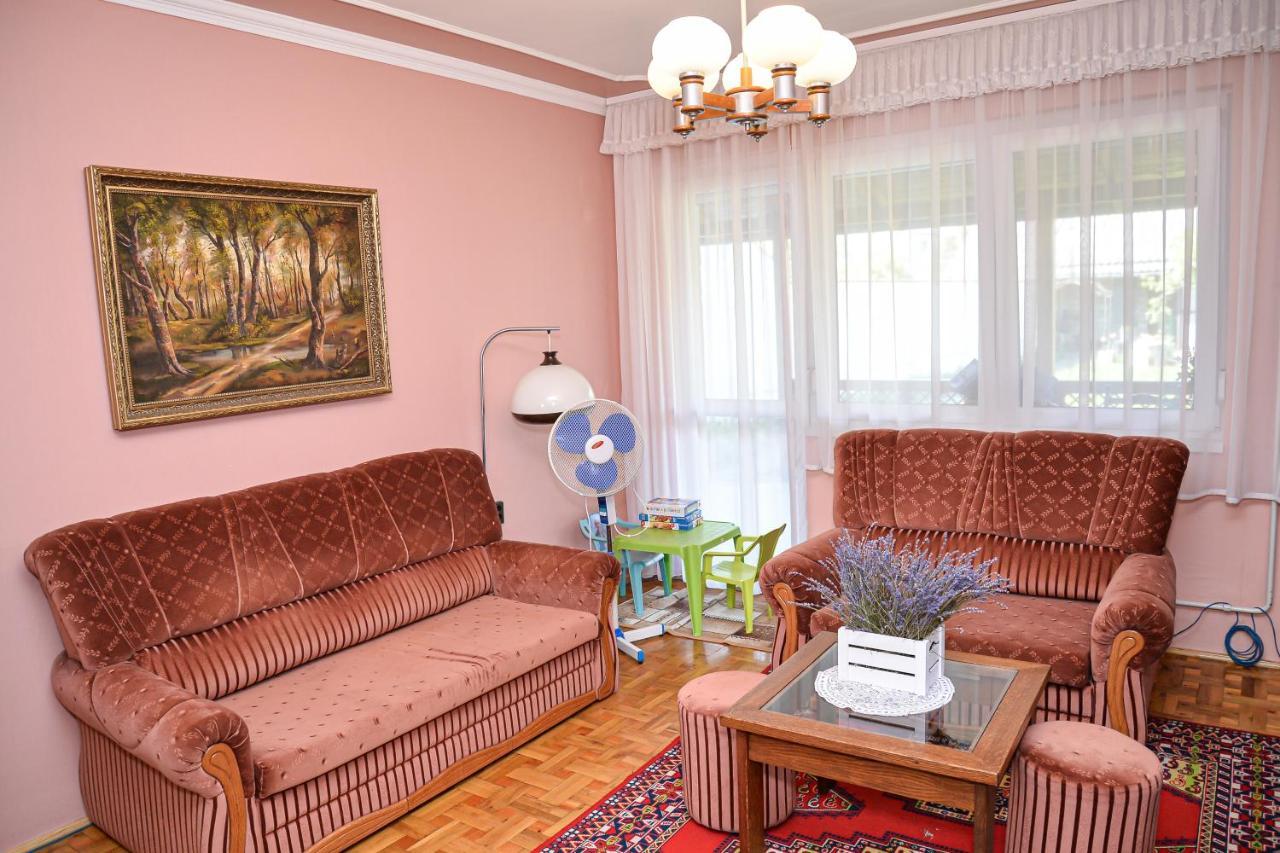 Lilla Vendeghaz Villa Hajdúszoboszló Exterior foto