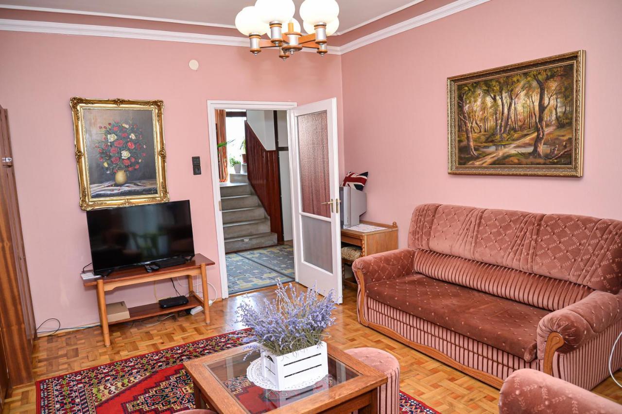 Lilla Vendeghaz Villa Hajdúszoboszló Exterior foto