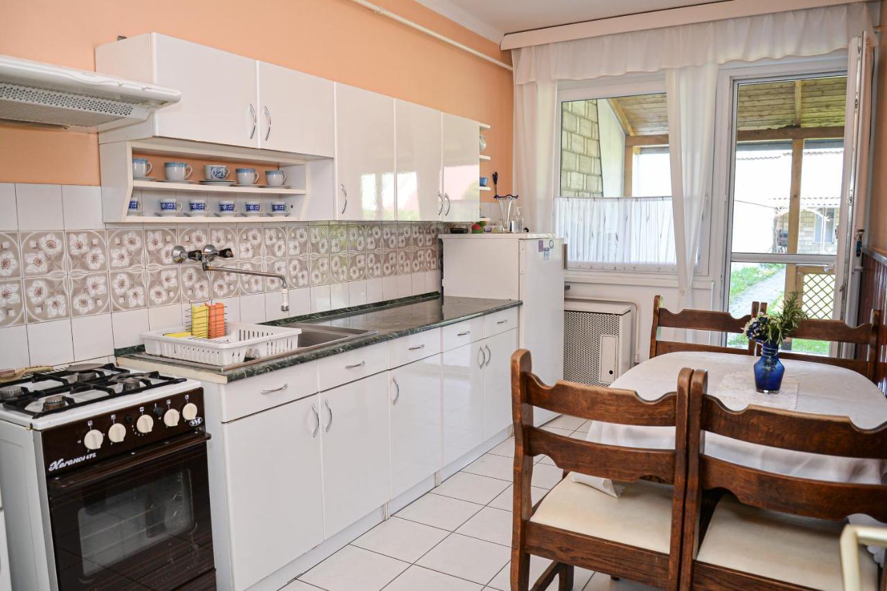Lilla Vendeghaz Villa Hajdúszoboszló Exterior foto
