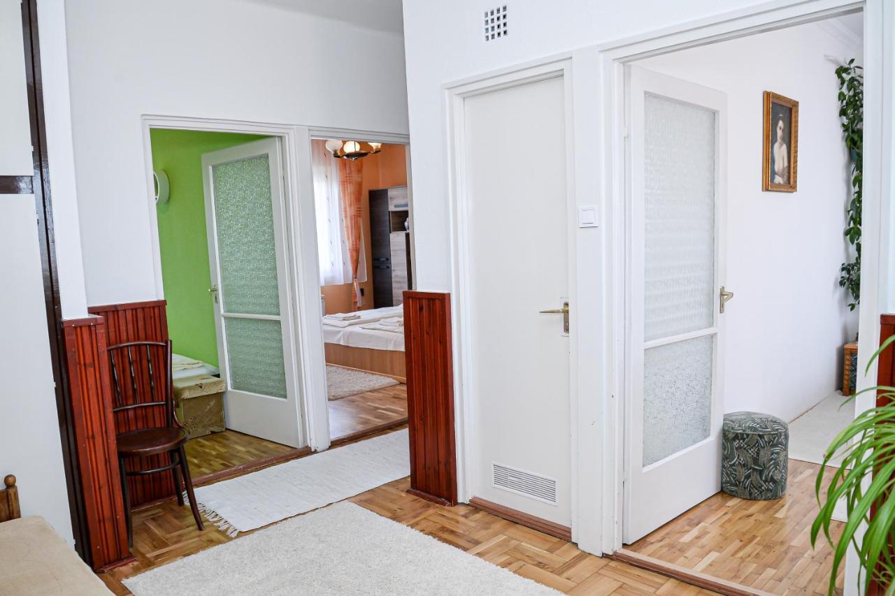 Lilla Vendeghaz Villa Hajdúszoboszló Exterior foto